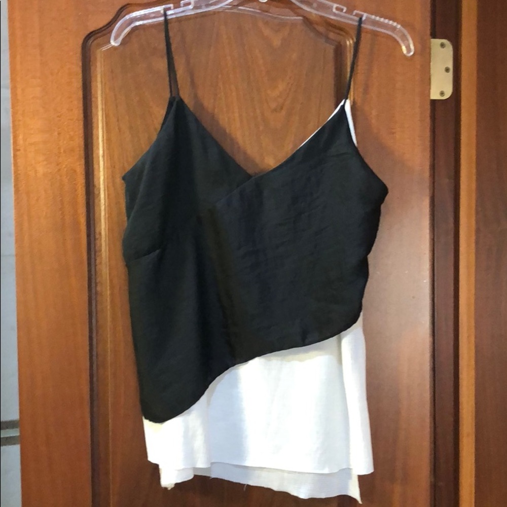 Zara Collection Black And White Top Size Medium✨ - Picture 2 of 8